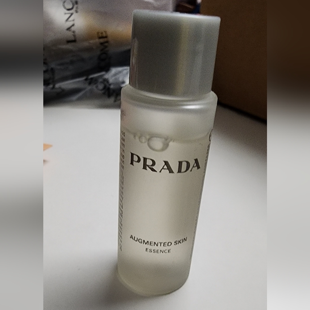 Prada Augmented Skin Essence Travel Size 10ml Mini New